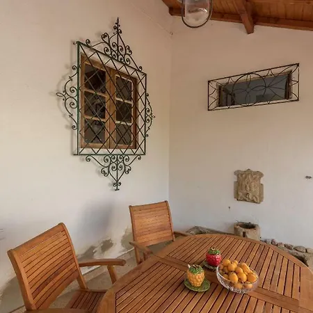 Quinta Do Acipreste דירה למאגו